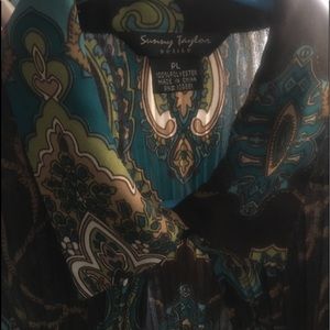 Sunny Taylor Ladies Petite Multi color Shirt.